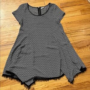 Socialite black and white dress- size small